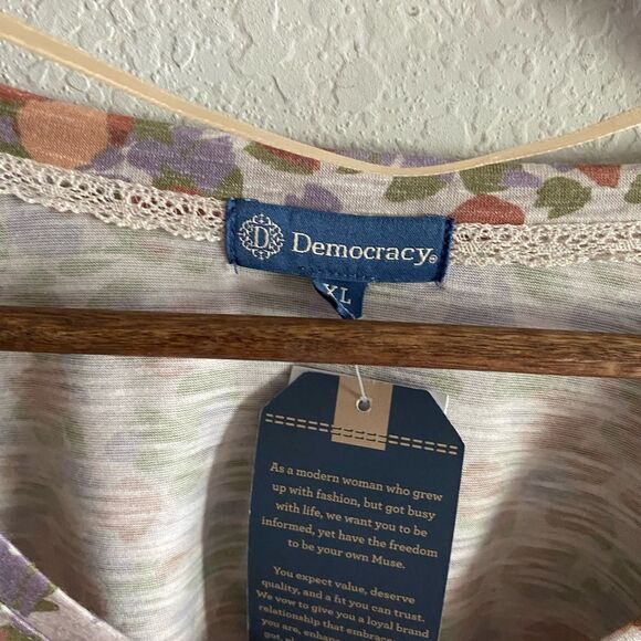 Democracy Long Cuffed Sleeve V-Neck Abstract Wisteria Multi Printed Knit XL - Picture 7 of 8